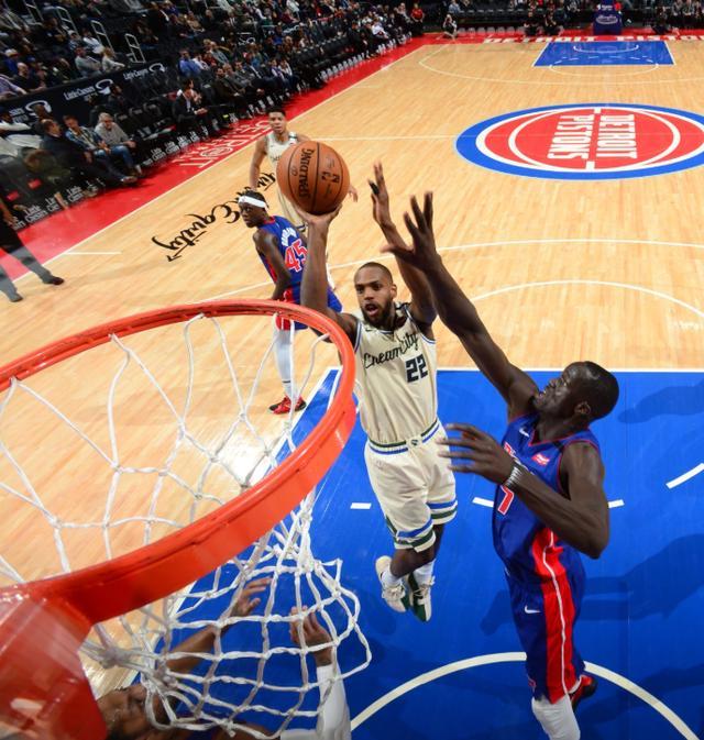 关于里程碑夜武汉三镇外线爆发，全明星赛冲刺阶段刷纪录，压力陡增，身体对抗强度拉满的信息