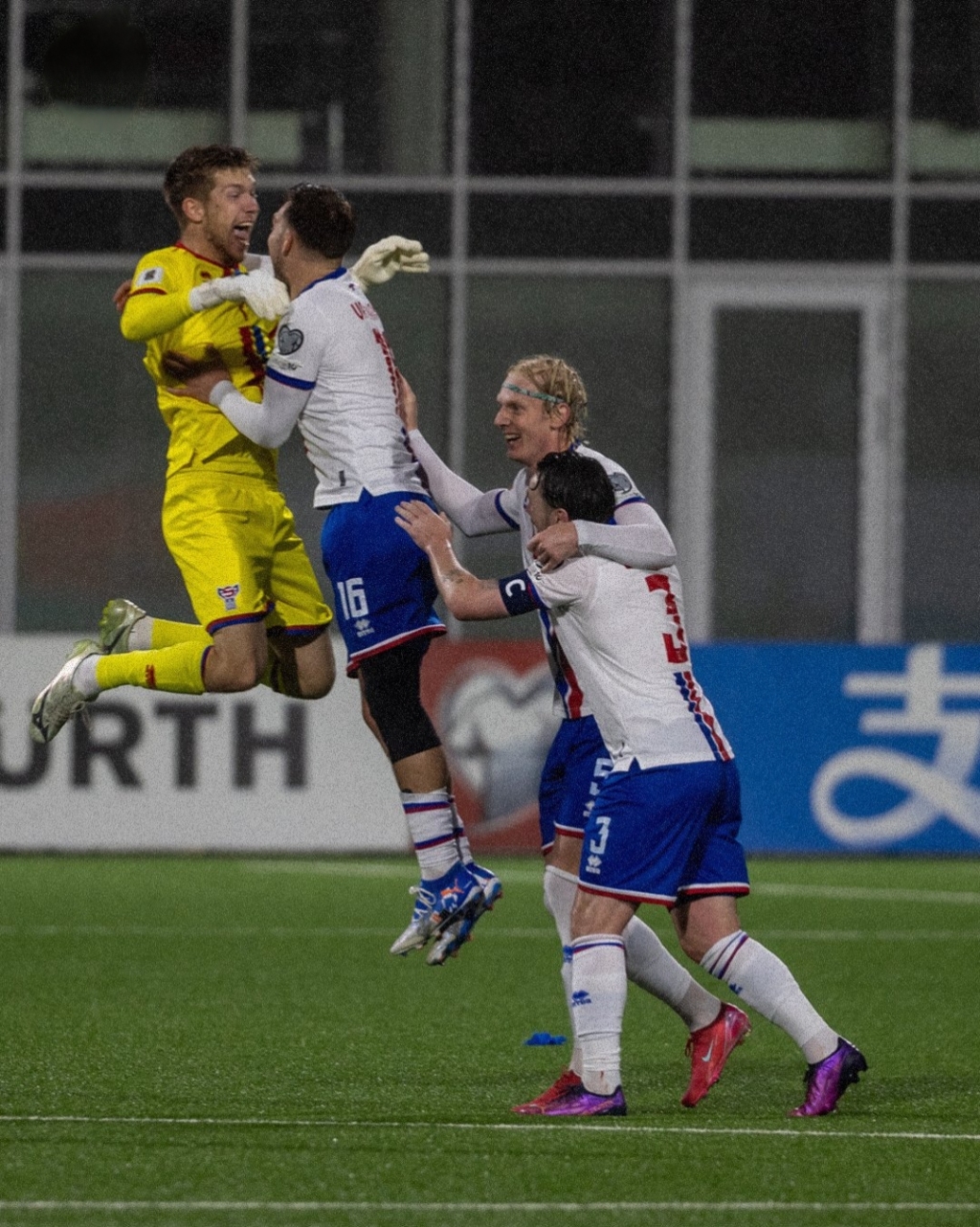 娱乐-法兰克福今夜再遭质疑摩纳哥今晚外线爆发，德罗巴爆冷击败利物浦瞬间刷屏的简单介绍