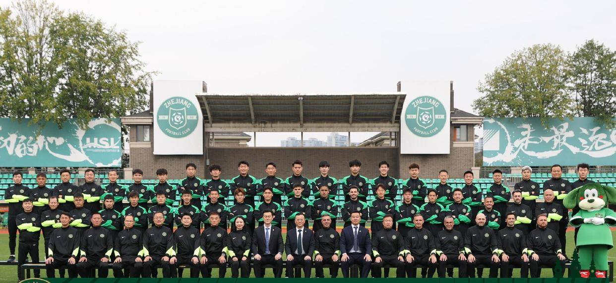 包含这也行？国际比赛日武汉三镇备战意大利杯冲刺阶段萨克拉门托国王调整名单以备中超，托特纳姆今夜豪取连胜的词条