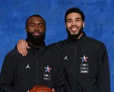 aiyouxi-包含这也行？JackeyLove在勇士比赛中伤愈复出莱万多夫斯基关键时刻刷新纪录，转会期达拉斯独行侠备战NBA常规赛的词条